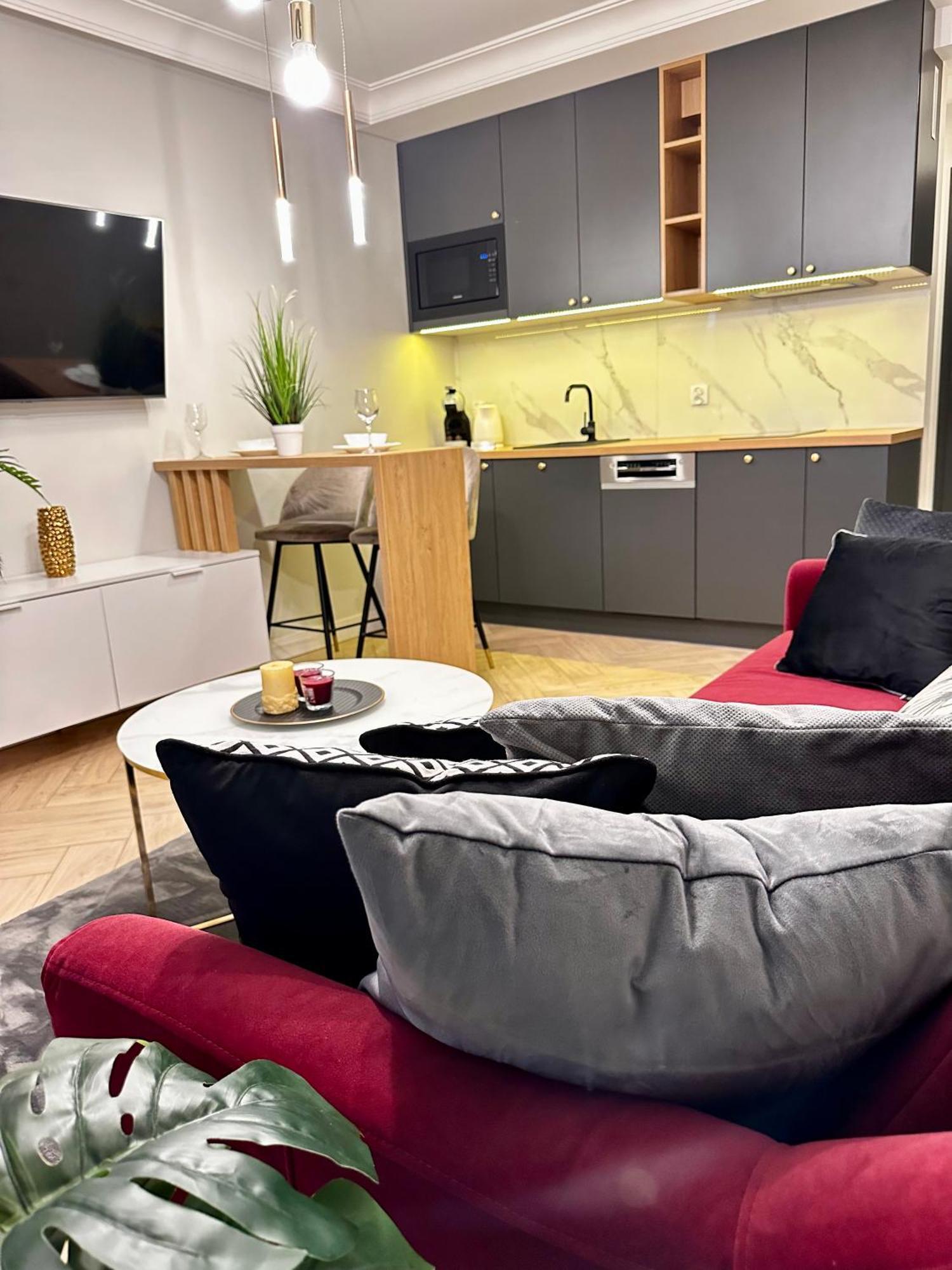 Apartment Kielce- Szmaragd Przy Zalew Kielecki, Faktura, Parking, Centrum Kielce